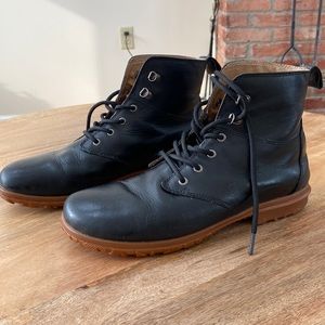 Bogs Pearl lace up boots